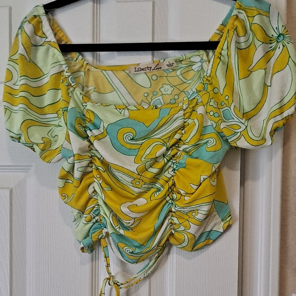 Liberty love crop top